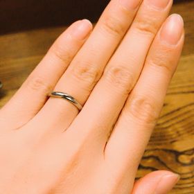 【アイプリモ(I-PRIMO)の口コミ】 シンプルかつ指が綺麗に見えるので選びました。また、常時身につけていた…