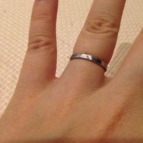 【e.m.の口コミ】 あまり人と被らないような結婚指輪を捜していて、元々好きだったブランド…