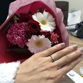 【エクセルコダイヤモンド(EXELCO DIAMOND)の口コミ】 デザインに関しては結婚指輪に合わせやすいシンプルなものを彼にオーダー…