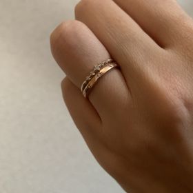 【voulez vous(ヴーレ・ヴー)の口コミ】 ゼクシィを見ていてヴーレヴーの指輪を見た時点でこれ以外考えれないと思…