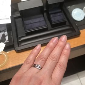 【ラザール ダイヤモンド(LAZARE DIAMOND)の口コミ】 どこで買えば良いのか分からず、
いろんなところを回りました！
こちらの…