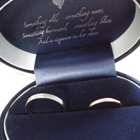 【Something Blue(サムシングブルー)の口コミ】 来店前にネットカタログで気になるデザインをピックアップし、それを中心…