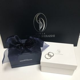 【銀座ダイヤモンドシライシの口コミ】 最初は細い指輪を探してましたが、カタログを見て何気なく持ってきていた…