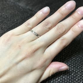 【アイプリモ(I-PRIMO)の口コミ】 婚約指輪とは違い、毎日つけるものなので、つけ心地がよくシンプルなもの…