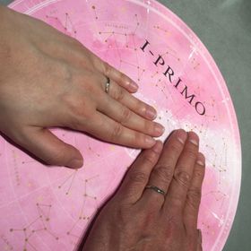 【アイプリモ(I-PRIMO)の口コミ】 デザイン重視でいきました！10年目で改めて結婚指輪を探していて、妻がア…