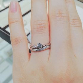 【CAFERING(カフェリング)の口コミ】 なんといっても、ピンクダイヤの綺麗なグラデーションがとても可愛いです…