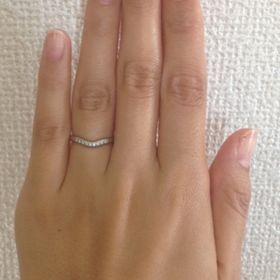 【ティファニー(Tiffany & Co.)の口コミ】 店頭て見たときはあまり好みではないと思っていました。主人がこの指輪を…