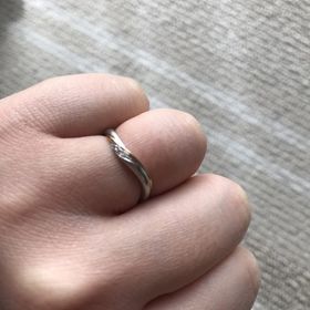 【ケイウノ ブライダル(K.UNO BRIDAL)の口コミ】 婚約指輪もここで購入したので、同じところでと思い購入にいたりました。…