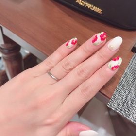 【et.lu(エトル)の口コミ】 指輪はリングが細いもので、シンプルなものと決めていました。指輪細く見…