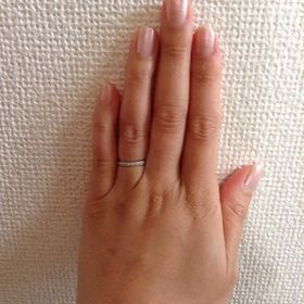 【ギンザタナカブライダル(GINZA TANAKA BRIDAL)の口コミ】 一生身につける物なので、シンプルかつダイヤが埋め込まれているのが私の…