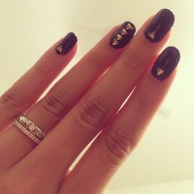 【ショーメ(CHAUMET)の口コミ】 ゴールドのエターナルと合うものを探していたのでゴールドのリングを中心…