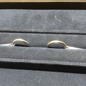 【4℃ BRIDAL(ヨンドシーブライダル)の口コミ】 シンプルであること。飽きのこなさそうなデザインが多く、より長く使い続…