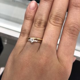 【ケイウノ ブライダル(K.UNO BRIDAL)の口コミ】 母が父からもらったというたてづめの婚約指輪をリフォームしました。わた…
