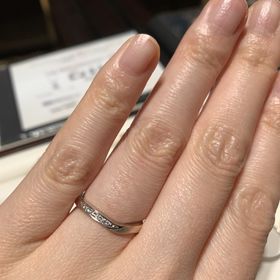 【杢目金屋(もくめがねや)の口コミ】 価格がお手頃なのにダイヤモンドの存在感凄くある指輪だと思います。また…