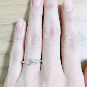 【RosettE(ロゼット)の口コミ】 あまりないシンプルなデザインとヴィンテージ感のある感じも素敵でした。
…