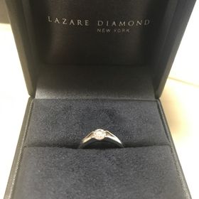 【ラザール ダイヤモンド(LAZARE DIAMOND)の口コミ】 爪が4点で、どの角度からみてもダイヤ全体が綺麗に見えて、美しかったのが…