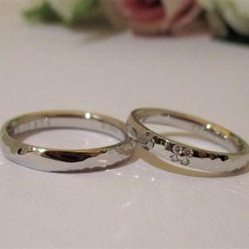 【TANZO.(鍛造指輪)の口コミ】 鍛造製法は鋳造製法と比較し、とても頑丈であること。
他ブランドと比較し…