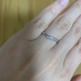 【GALA JEWELRY(ガラジュエリー)の口コミ】 最近は結婚指輪に関しても石の付いたものを選ぶ方が多いと聞いていて、実…
