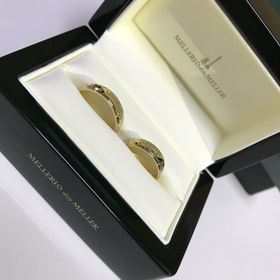 【Mellerio dits Meller】の口コミ 旦那がデザインに一目惚れして決めました。
ラテン語で｢この指輪の外に愛...