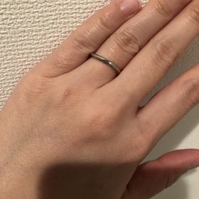 【ケイウノ ブライダル(K.UNO BRIDAL)の口コミ】 デザインが1番の決め手でした。シンプルだけど波のモチーフがマット加工に…