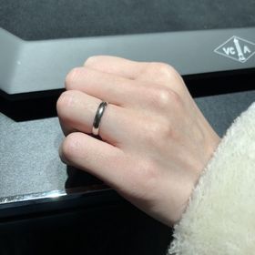 【ヴァン クリーフ＆アーペル(Van Cleef & Arpels)の口コミ】 当初、彼女はダイヤ3石のエトワールと私がシニアチュールのデザインをそれ…