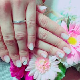 【銀座ダイヤモンドシライシの口コミ】 デザインが気に入って購入しました❁⃘*.ﾟ指のかたちをみてもらい、それに合…