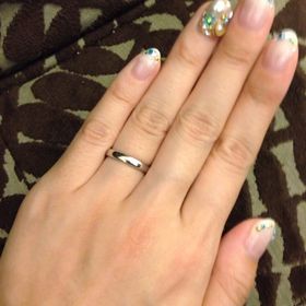 【ティファニー(Tiffany & Co.)の口コミ】 結婚指輪はシンプルなものが良かったので、店内で見て回ってすぐこれ！と…
