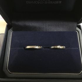 【銀座ダイヤモンドシライシの口コミ】 プラチナのシンプルデザインで普段使いが出来る物を探していました。購入…