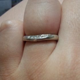 【杢目金屋(もくめがねや)の口コミ】 オーダーメイドで作りたかったこと、２人とも肌が白いので肌なじみのいい…