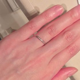 【ギンザタナカブライダル(GINZA TANAKA BRIDAL)の口コミ】 プラチナの質が高いリングを探しておりPT999の中から選びました。PT999の…