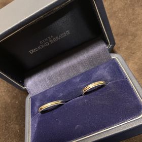 【銀座ダイヤモンドシライシの口コミ】 はじめは他ブランドでミル打ちの指輪を紹介していただきそれを見てたんで…