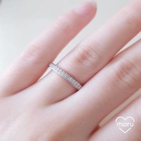 【エクセルコダイヤモンド(EXELCO DIAMOND)の口コミ】 一番はデザインです。
エタニティで探していたのですが、どれも似たような…