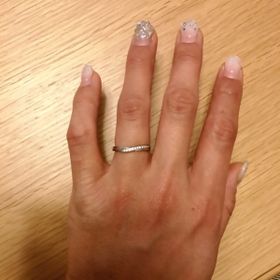 【銀座ダイヤモンドシライシの口コミ】 シンプルでどんな場面でも合いそうなデザイン。また、シンプルなデザイン…