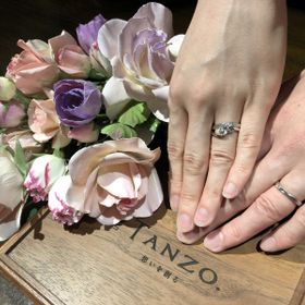 【TANZO.(鍛造指輪)の口コミ】 婚約指輪に引き続きてのオーダーメード作成です。婚約指輪と一緒に着用し…