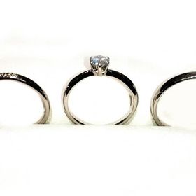 【GALA JEWELRY(ガラジュエリー)の口コミ】 指輪の種類が多く、値段も質の割に安いような気がして、またスタッフの人…