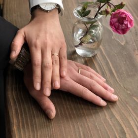 【THREE TREES(スリーツリーズ)の口コミ】 オーナーさんが妻と知り合いだったのと、
手作りリングだと2人で一緒に作…