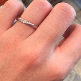 【アネリディギンザ(ANELLI DI GINZA)の口コミ】 「木漏れ日」は木目調の指輪のため、値段もそれなりにすると思っておりま…