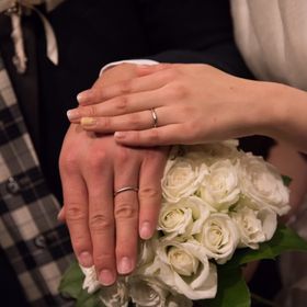 【ケイウノ ブライダル(K.UNO BRIDAL)の口コミ】 それぞれ着けている時はとってもシンプルなデザインなのに、2人の指輪を合…