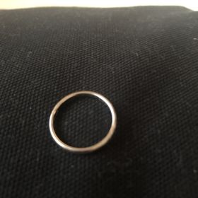 【ティファニー(Tiffany & Co.)の口コミ】 TPO問わずつけれて飽きが来ないものをと思い、シンプルなもので探していま…