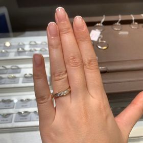 【アイプリモ(I-PRIMO)の口コミ】 ゴールドがミックスされているデザインが珍しく、また蔦のデザインも他に…