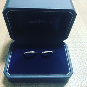 【銀座ダイヤモンドシライシの口コミ】 たくさんの指輪があったので悩みましたが、デザインが好きだったので、こ…