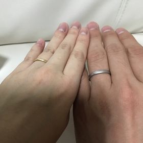 【CRAFY(クラフィ)の口コミ】 シンプルでマット加工の指輪がほしかったので、これに決めました。自分た…