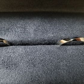 【ラザール ダイヤモンド(LAZARE DIAMOND)の口コミ】 他のブランドも多く見て回りましたが、ラザールさんのこの指輪のデザイン…