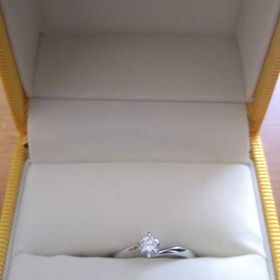 【ケイウノ ブライダル(K.UNO BRIDAL)の口コミ】 いろいろなデザインを見せていただいて、自分の好みのものを探していきま…