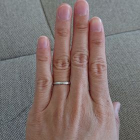 【SANJI(サンジ)の口コミ】 鍛造の指輪であったことが１番の決めてです。
旦那が鍛造と聞いた瞬間決め…