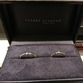 【ラザール ダイヤモンド(LAZARE DIAMOND)の口コミ】 沢山種類があってとても悩みましたが、この指輪は真っ直ぐな愛・途切れな…