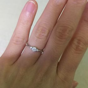 【festaria bijou SOPHIA(フェスタリア ビジュソフィア)の口コミ】 手が小さく指も細いので、指輪選びはとても大変でした。いろいろと試着も…