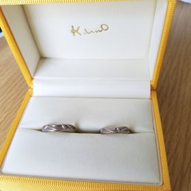 【ケイウノ ブライダル(K.UNO BRIDAL)の口コミ】 人と違う物が良くて尚且つファッションや普段着に馴染むもの。自分達らし…