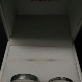 【アンジェリックフォセッテ(Angelique Fossette)の口コミ】 私は細身の物を希望し、主人は太めの物を希望して折り合いが付かなかった…