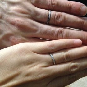 【Ponte Vecchio(ポンテヴェキオ)の口コミ】 結婚指輪は毎日着用するので、リングの細さと品質、デザイン性を重視しま…